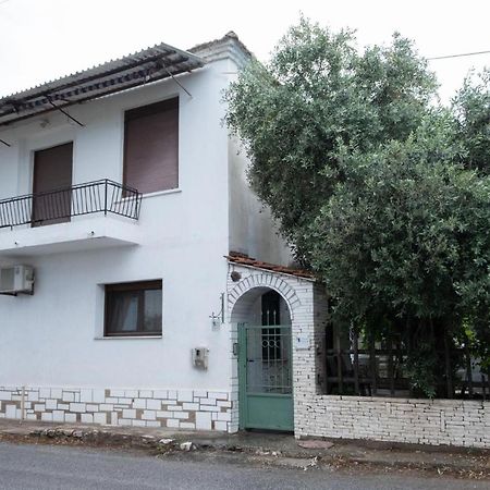 Вилла Our Parent'S House. Family House For Rent Скала-Каллирахис Экстерьер фото